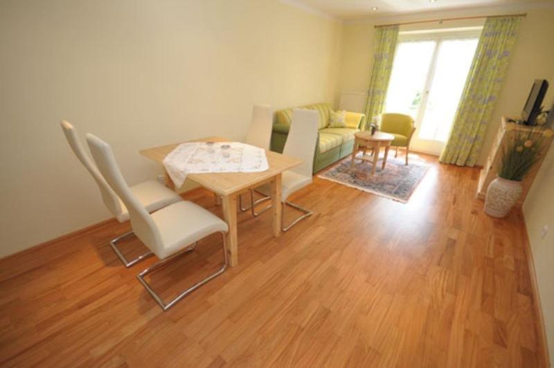 Appartement Bergblick I فيستينو الغرفة الصورة